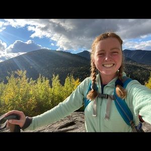 Meet your Posher, Carly